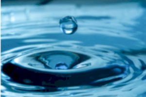 How does a water drip make that "plinking" sound?
