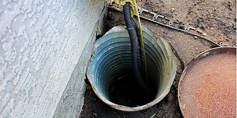 Sump pump pit