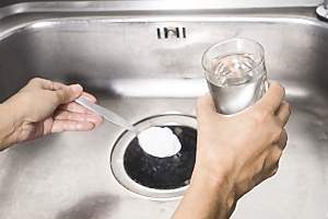 baking soda and vinegar to unclog a drain